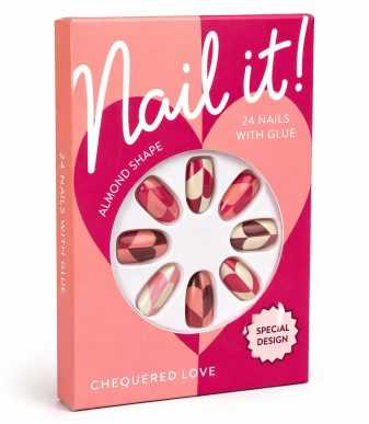 UÑAS POSTIZAS CORAZONES
